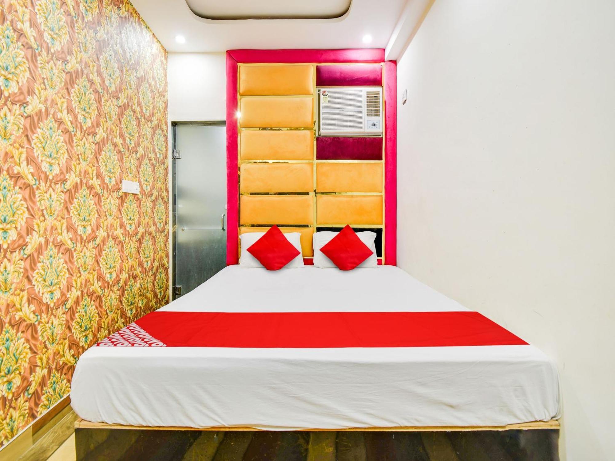 Hotel O Double Rr Nuova Delhi Esterno foto