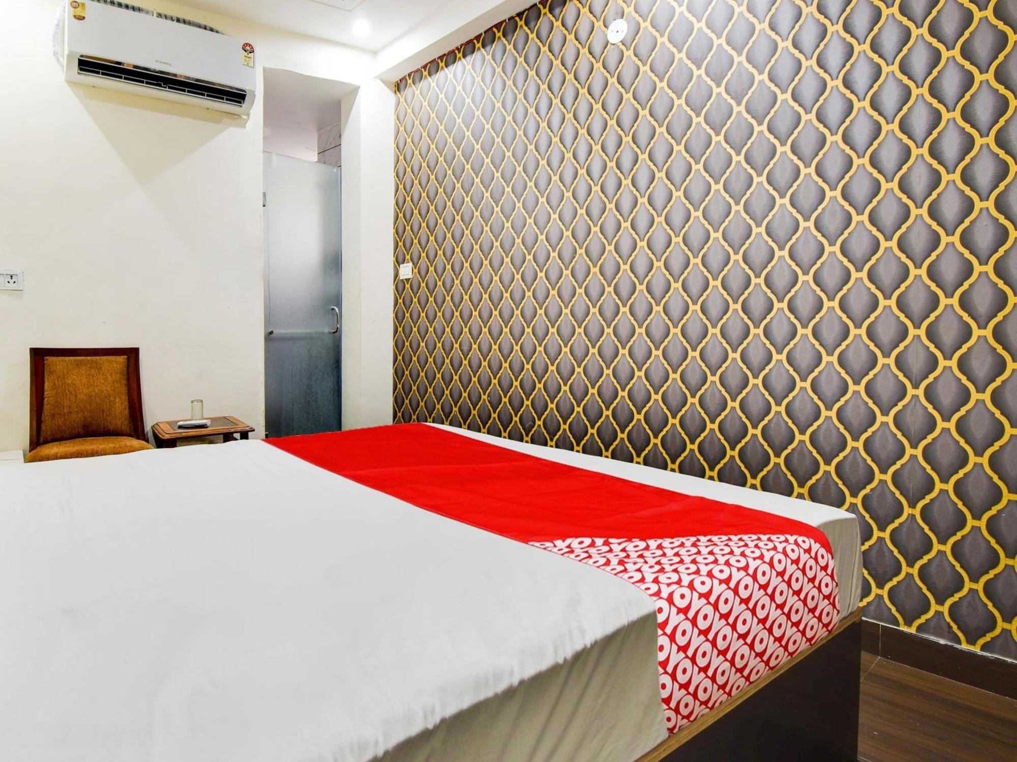 Hotel O Double Rr Nuova Delhi Esterno foto